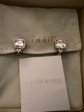 Judith Ripka 925 Sterling Silver CZ Cushion Cut Leverback Earrings & Box ESTATE